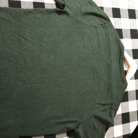 Men’s Merona Green V Neck Sweater, M (w/ defect) - Picture 6 of 7